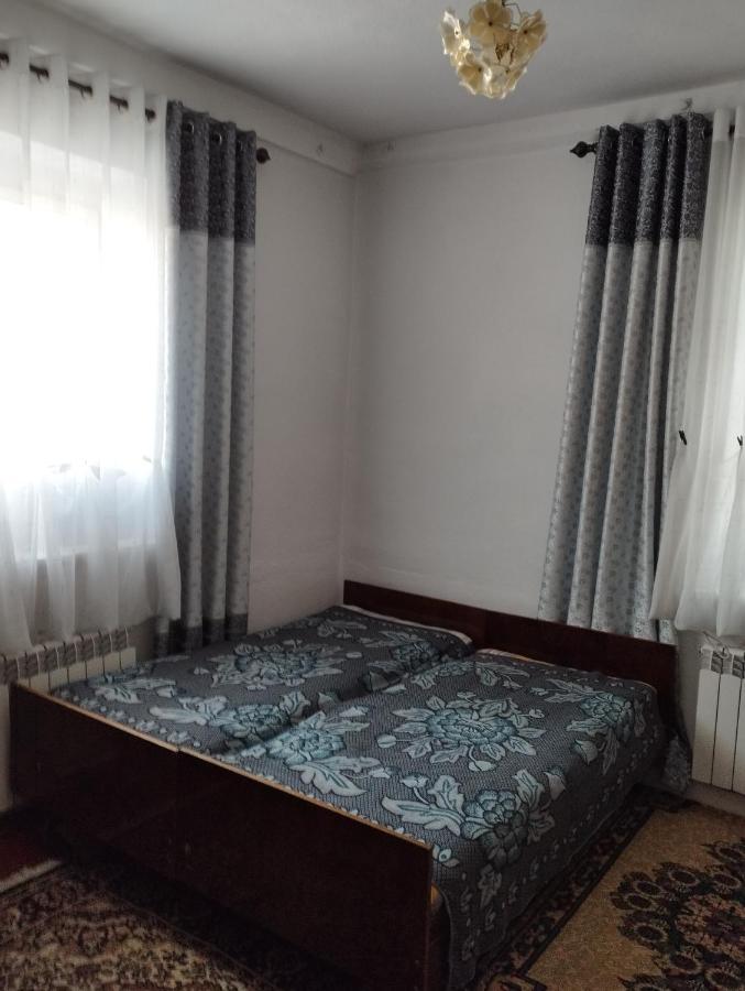 Guest House Sono Adress Derbisheva 202 카라콜 외부 사진