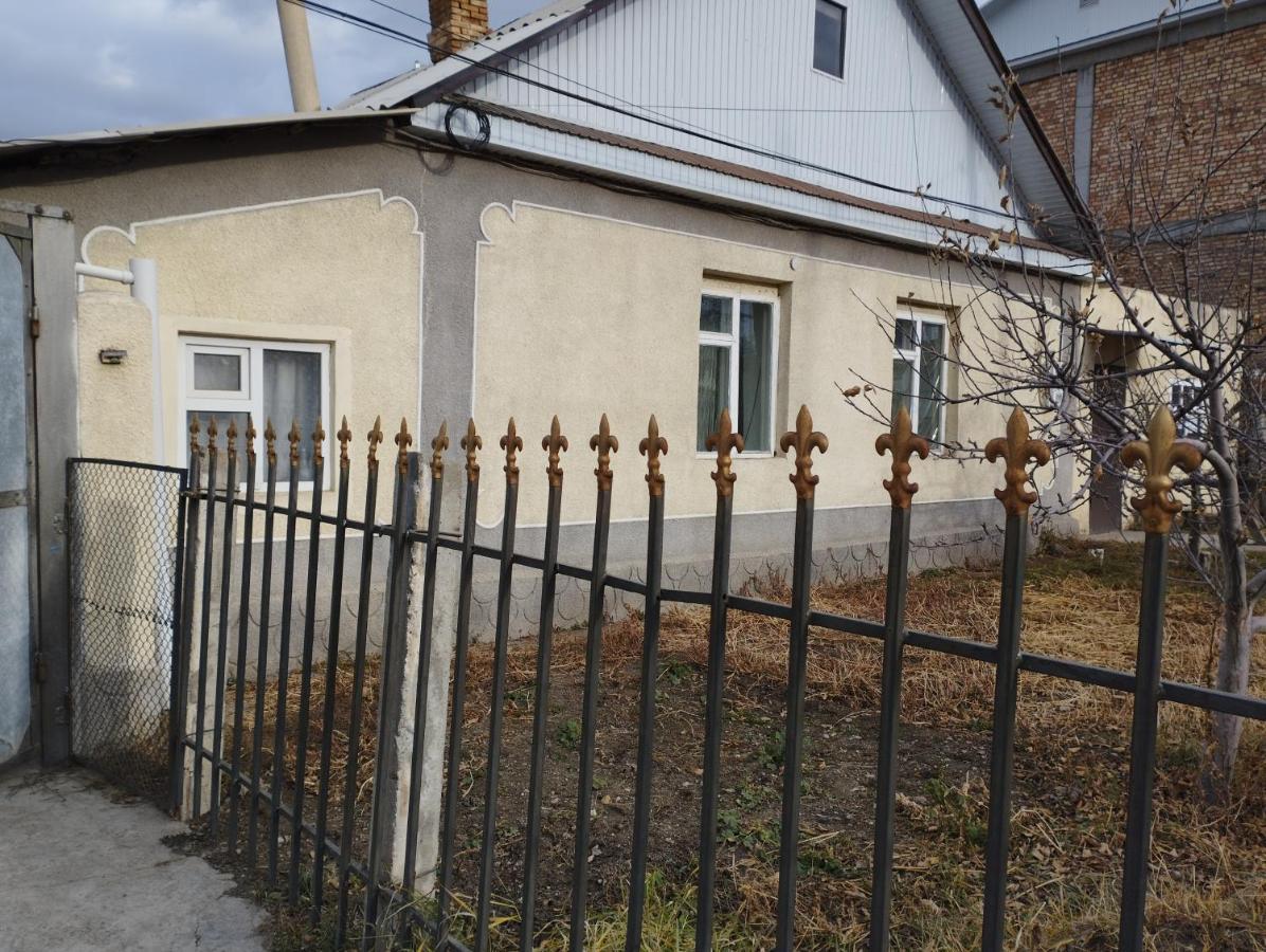 Guest House Sono Adress Derbisheva 202 카라콜 외부 사진